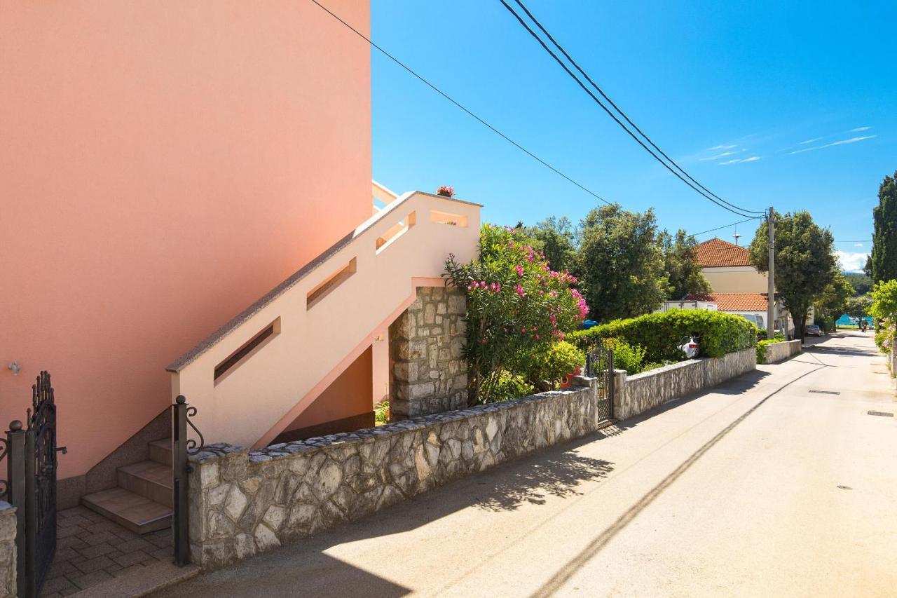 Apartment Oleander Punat Esterno foto